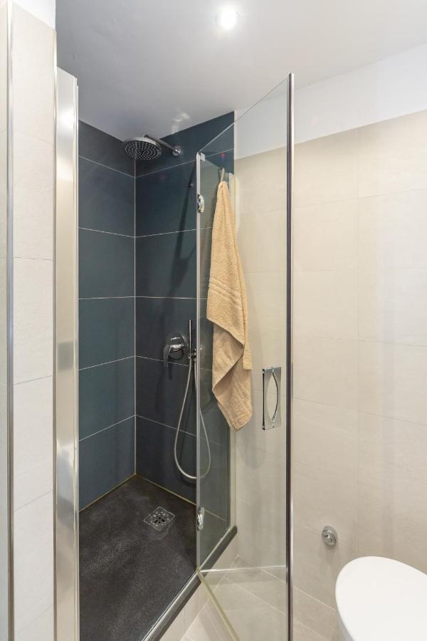 Marghera Suite Duomo 10Min, Fast Wifi & Metro Milan Exterior photo